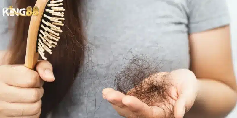 Mơ thấy rụng tóc – Giải mã giấc mơ và con số lô đề cực chuẩn 7 Con số may mắn nào liên quan đến nằm mơ rụng tóc?